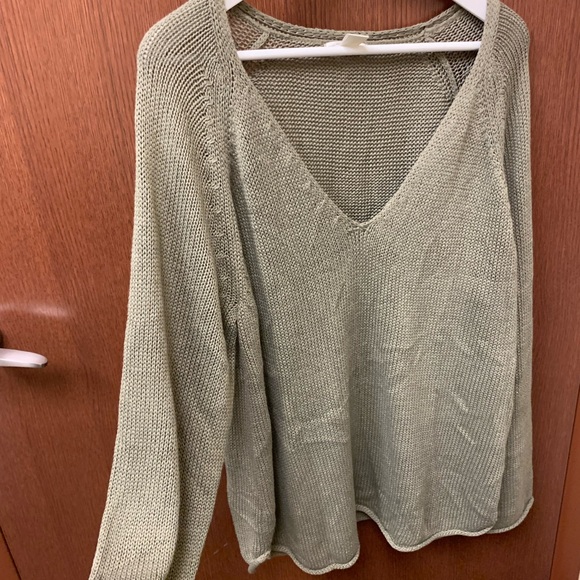 Sweater Bundle - Picture 3 of 7